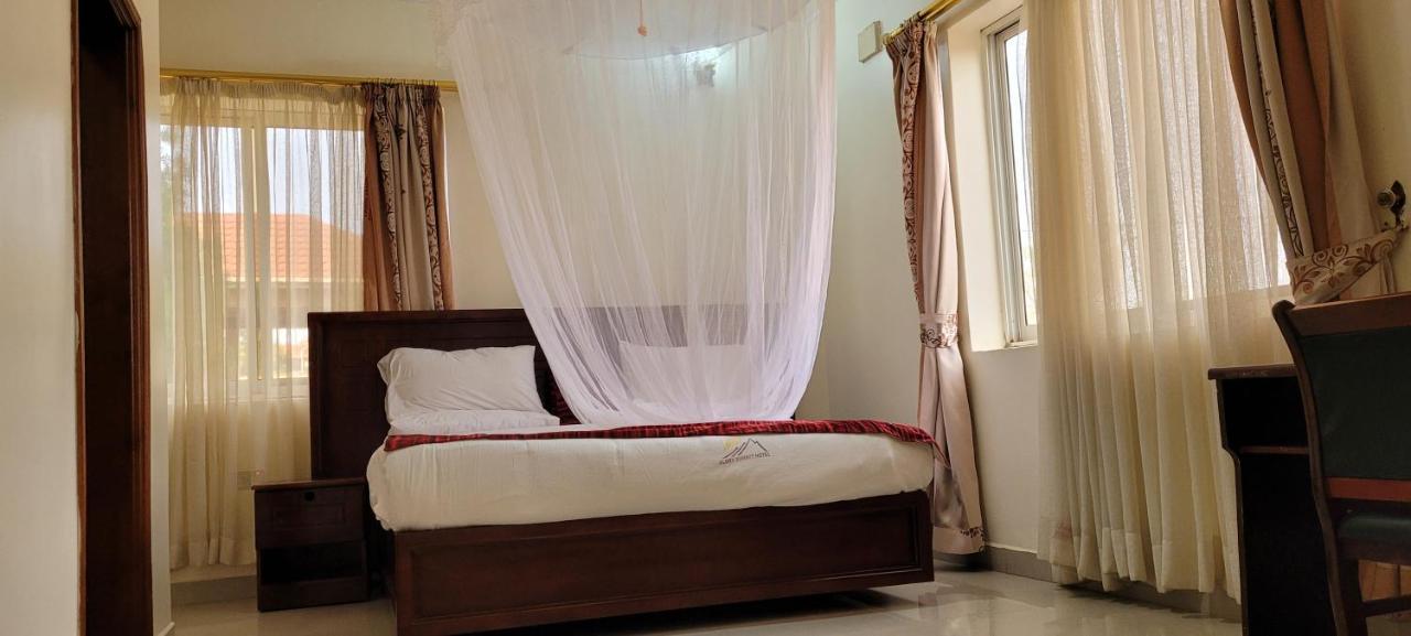 Glory Summit Hotel Hoima Εξωτερικό φωτογραφία