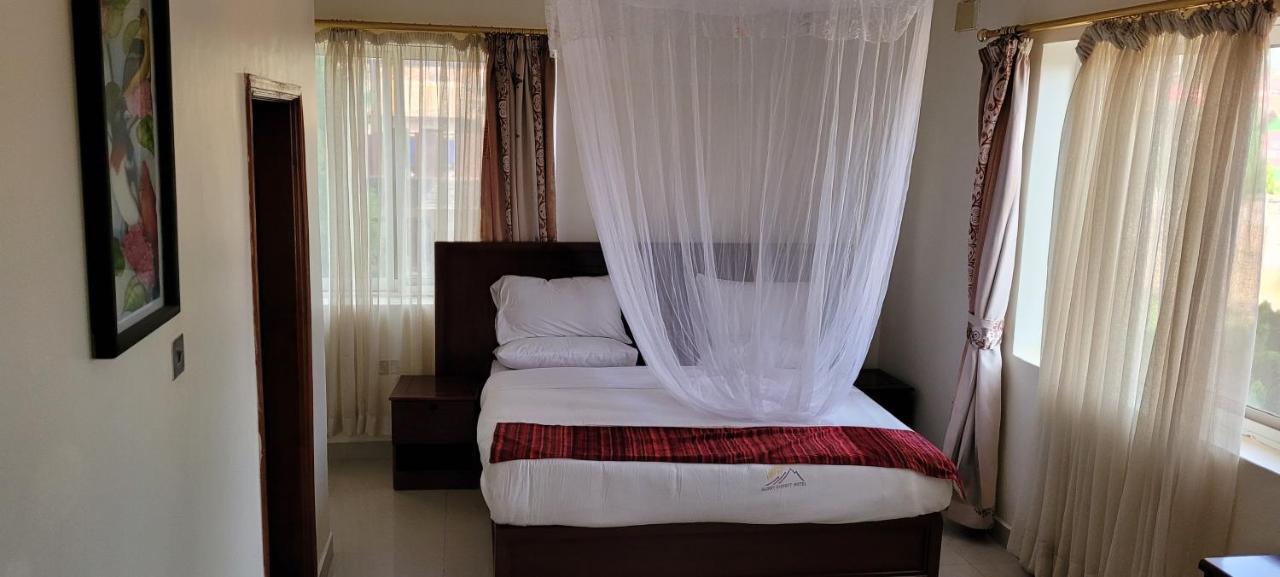 Glory Summit Hotel Hoima Εξωτερικό φωτογραφία